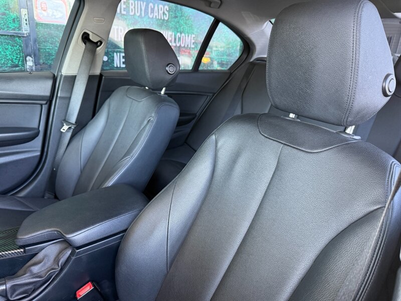 Used 2015 BMW 320i Sedan RWD image 18