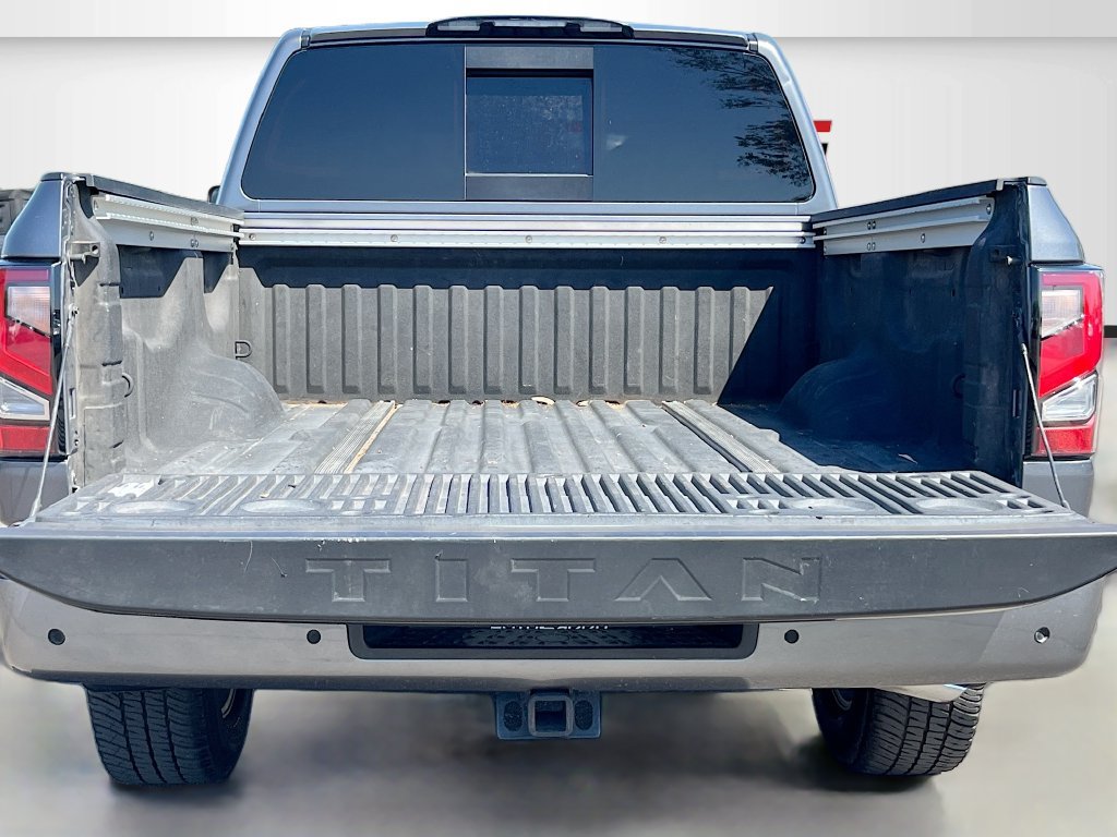 Used 2020 Nissan Titan SL w/ Moonroof Package RWD image 28