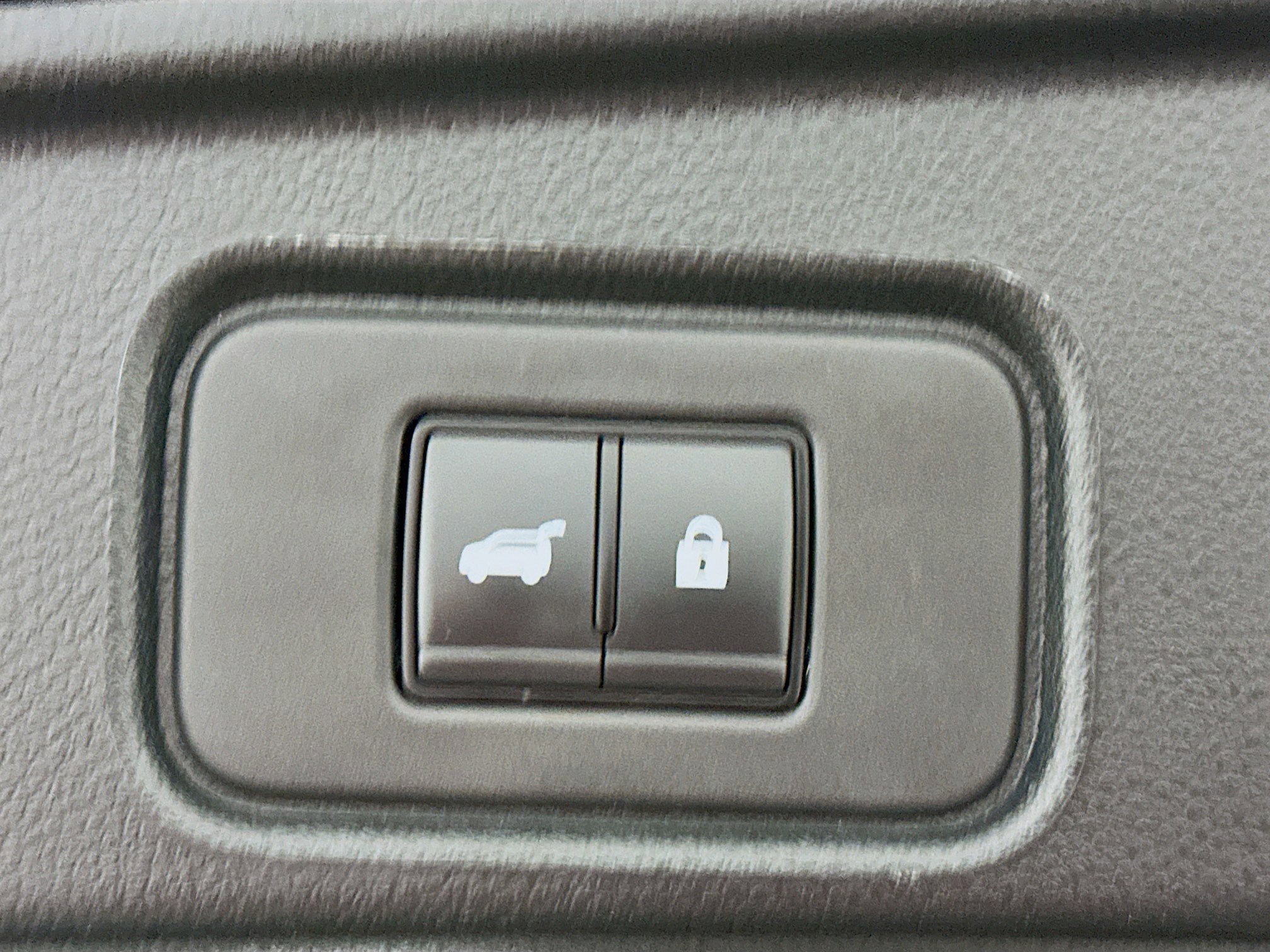 Used 2024 Nissan Pathfinder SV w/ SV Premium Package image 32