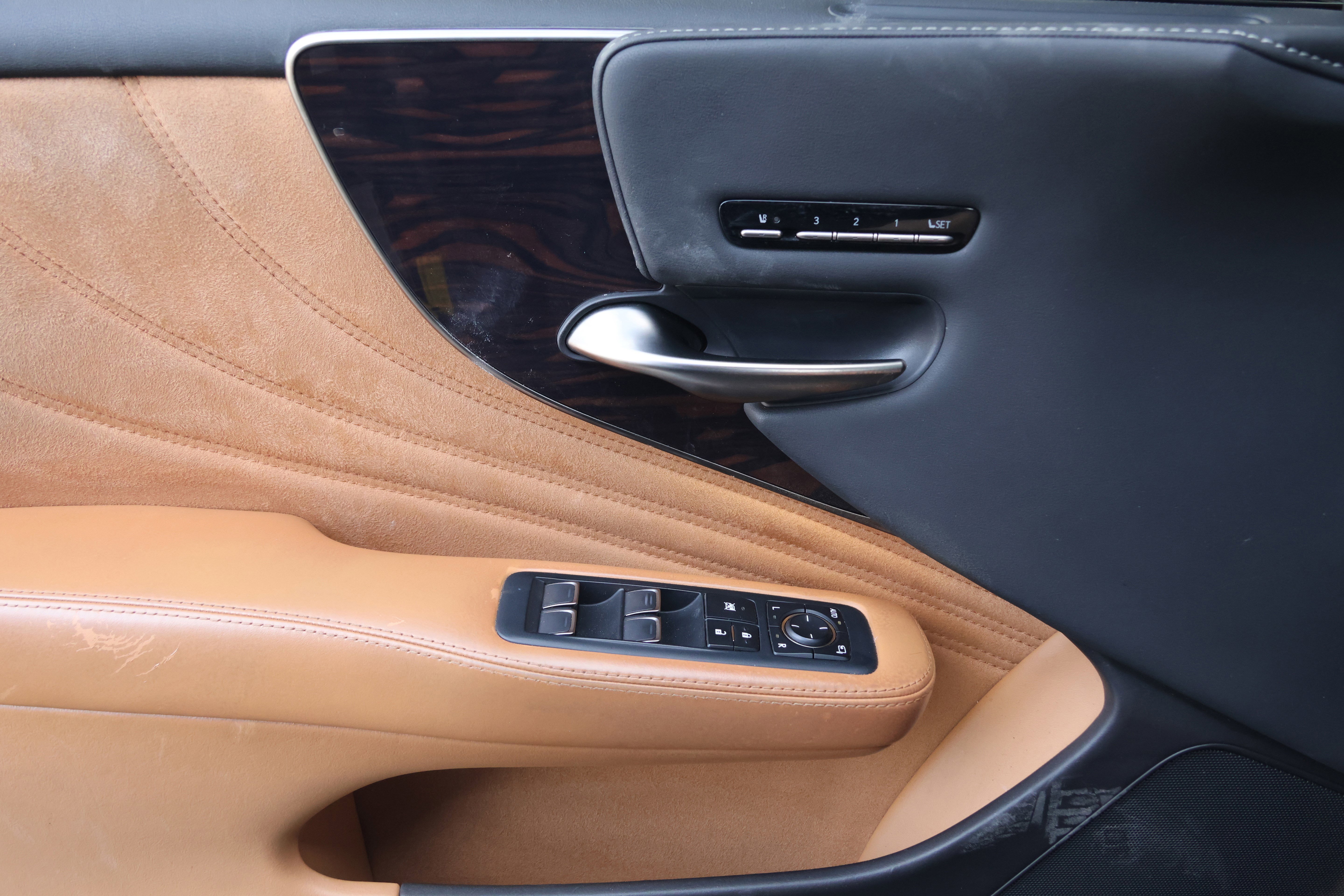 Certified 2023 Lexus LS 500 AWD w/ Interior Upgrade Package image 12