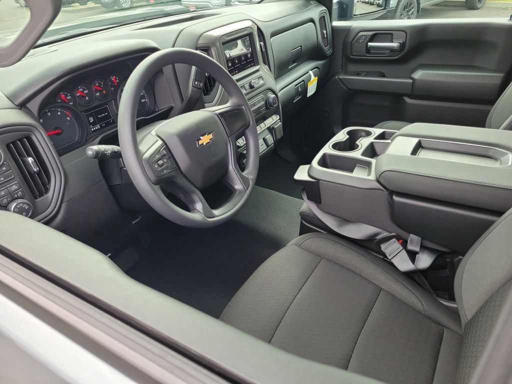 New 2026 Chevrolet Silverado 2500 Custom w/ Custom Value Package AWD/4WD image 3