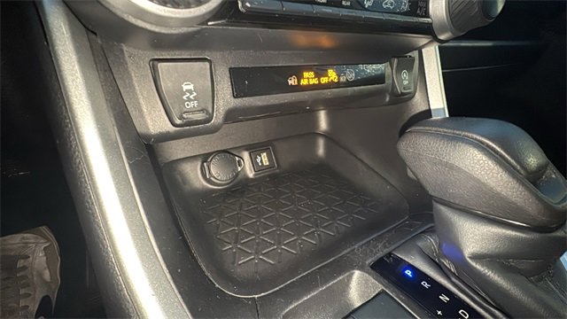 Used 2024 Toyota RAV4 LE image 18