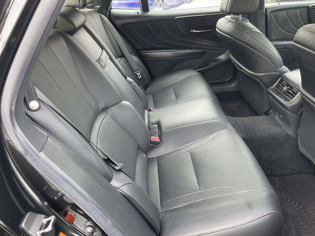 Used 2020 Lexus LS 500 w/ Accessory Package (Z2) image 46