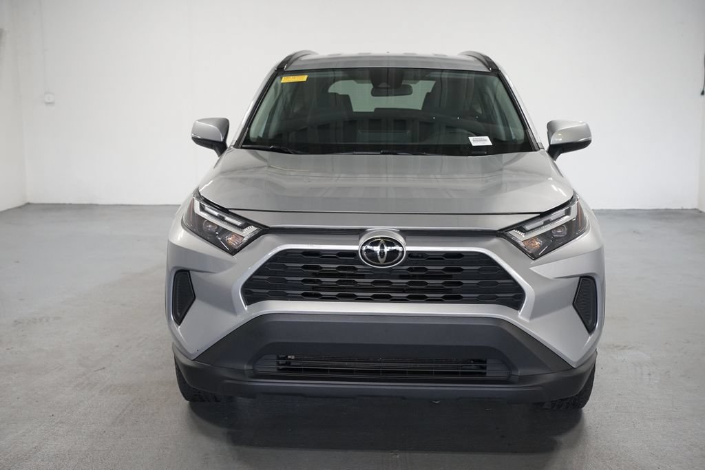 Certified 2025 Toyota RAV4 XLE FWD image 2