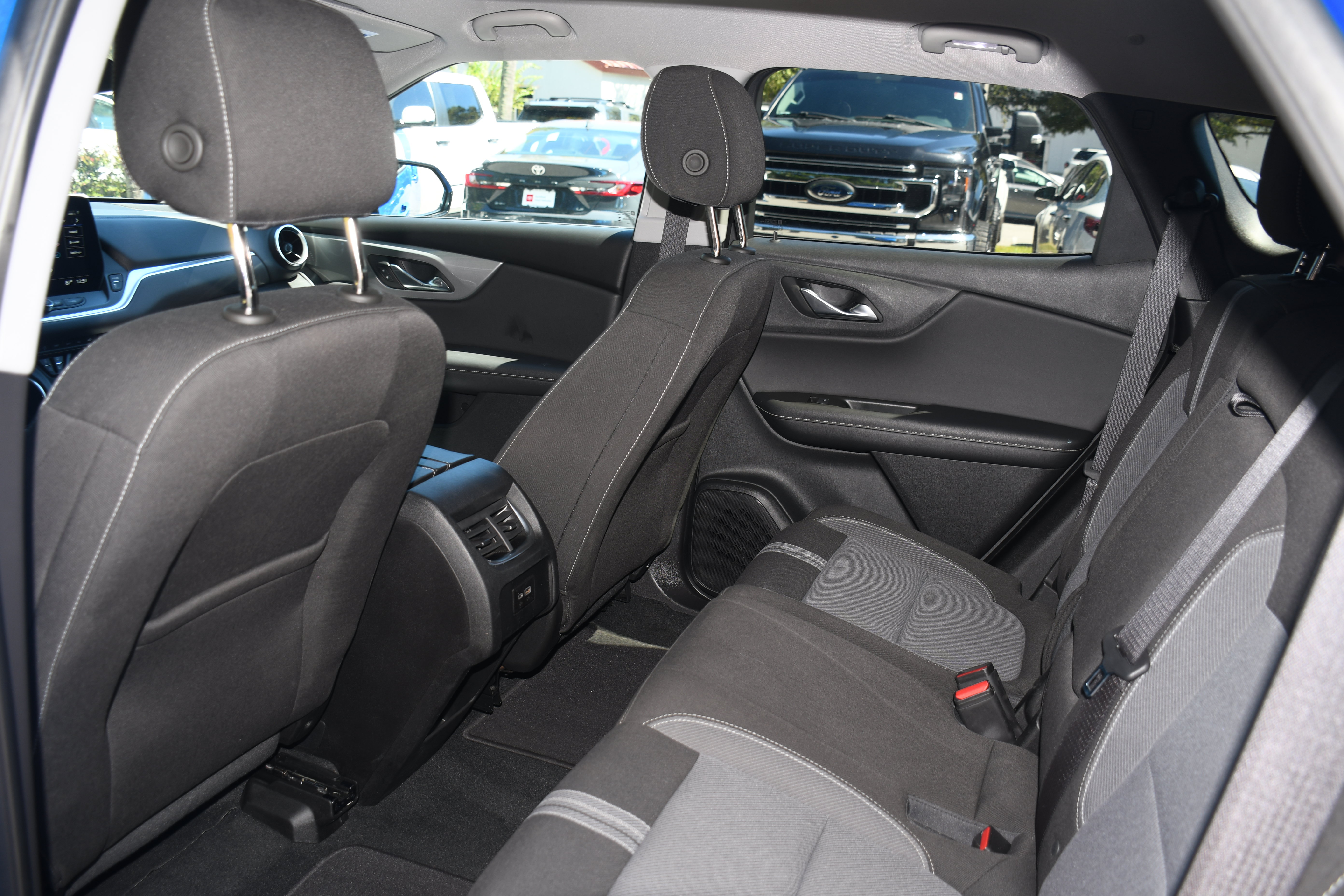 Used 2025 Chevrolet Blazer LT AWD/4WD image 15