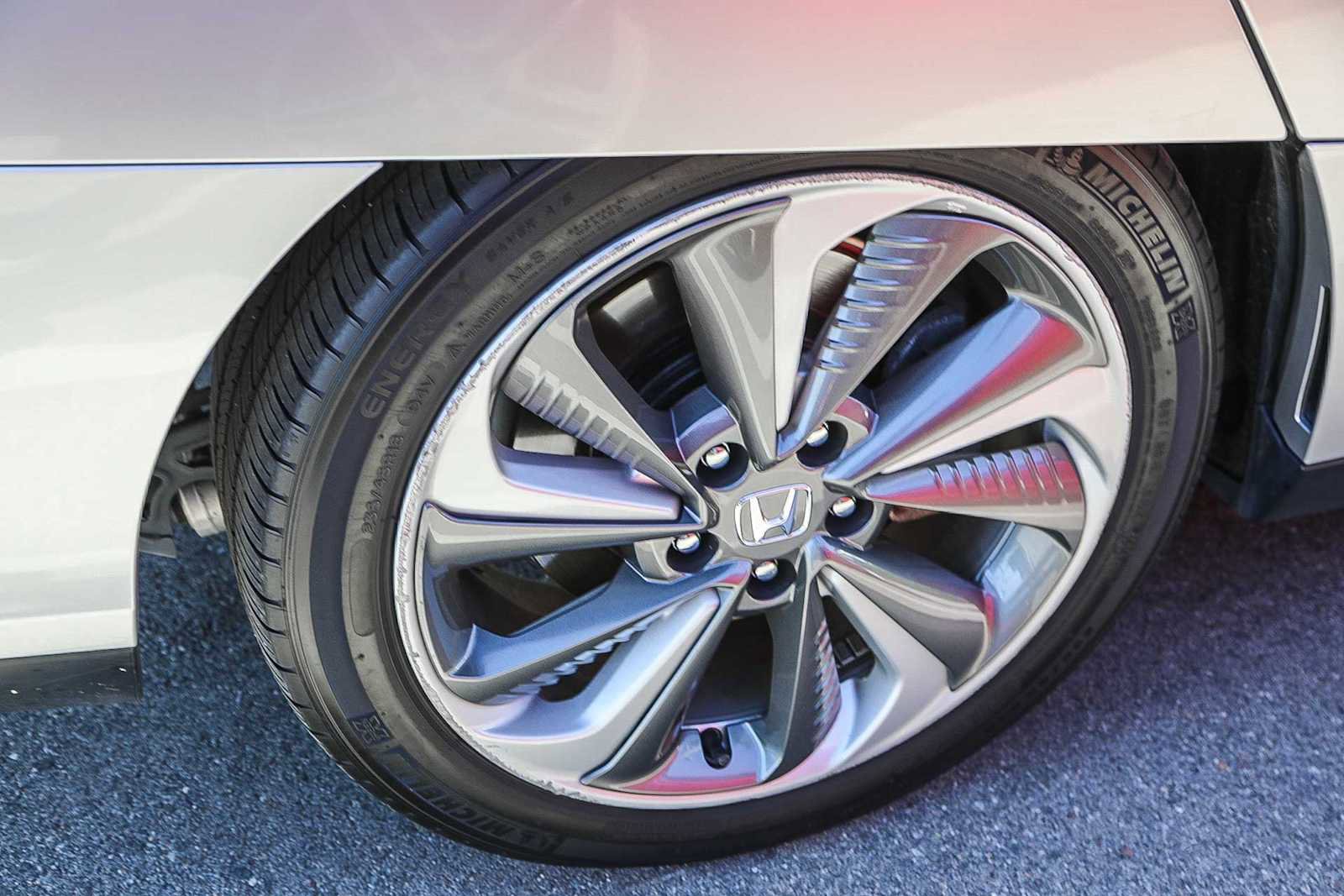 Used 2021 Honda Clarity Touring image 13