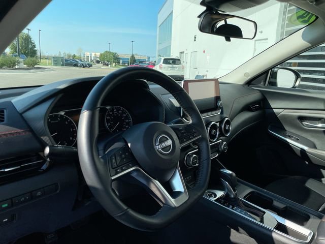 Used 2024 Nissan Sentra SR FWD image 9