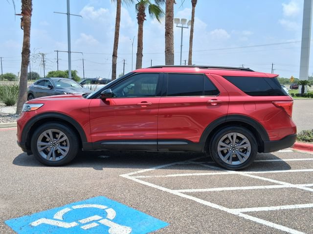 Used 2022 Ford Explorer XLT w/ Equipment Group 202A RWD image 3