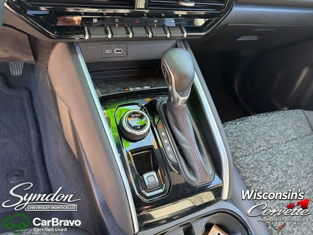 Used 2025 Chevrolet Colorado Z71 w/ Technology Package AWD/4WD image 14