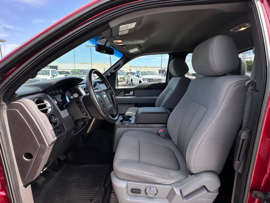 Used 2013 Ford F150 XLT w/ Luxury Equipment Group RWD image 19