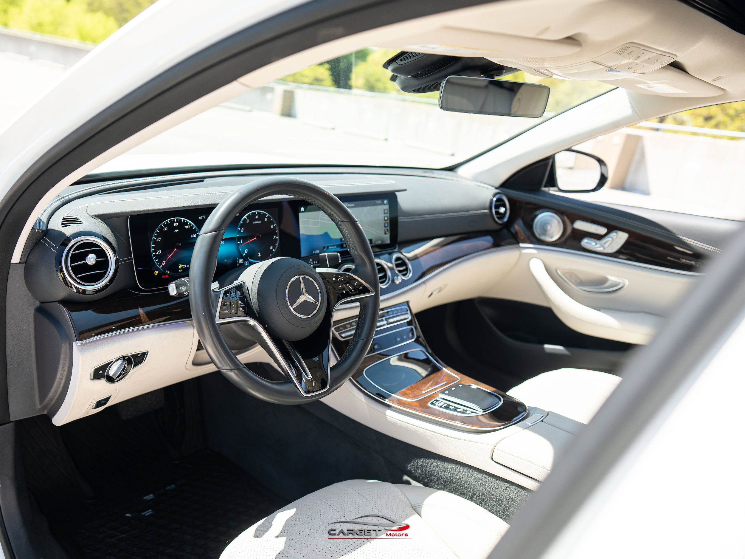 Used 2021 Mercedes-Benz E 350 4MATIC Sedan w/ Premium Package image 13
