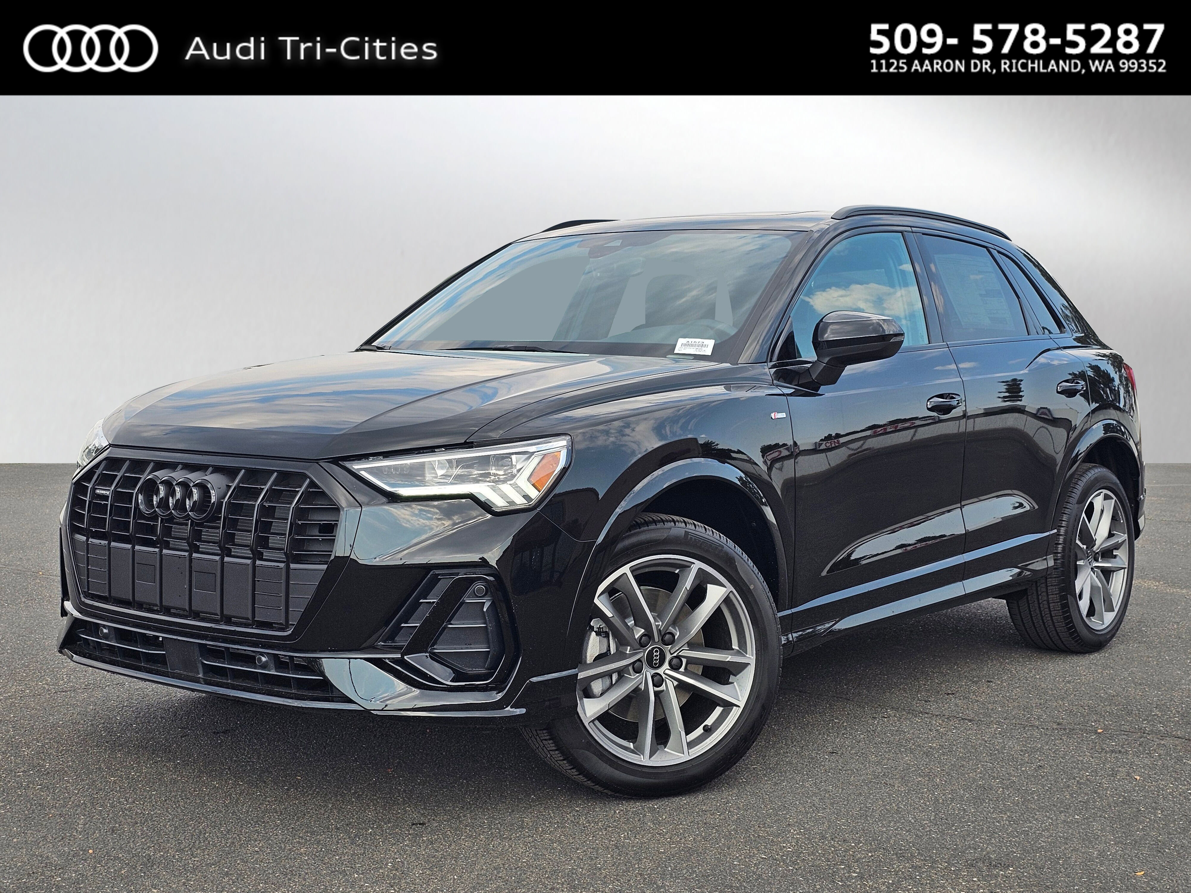 New 2025 Audi Q3 2.0T Premium