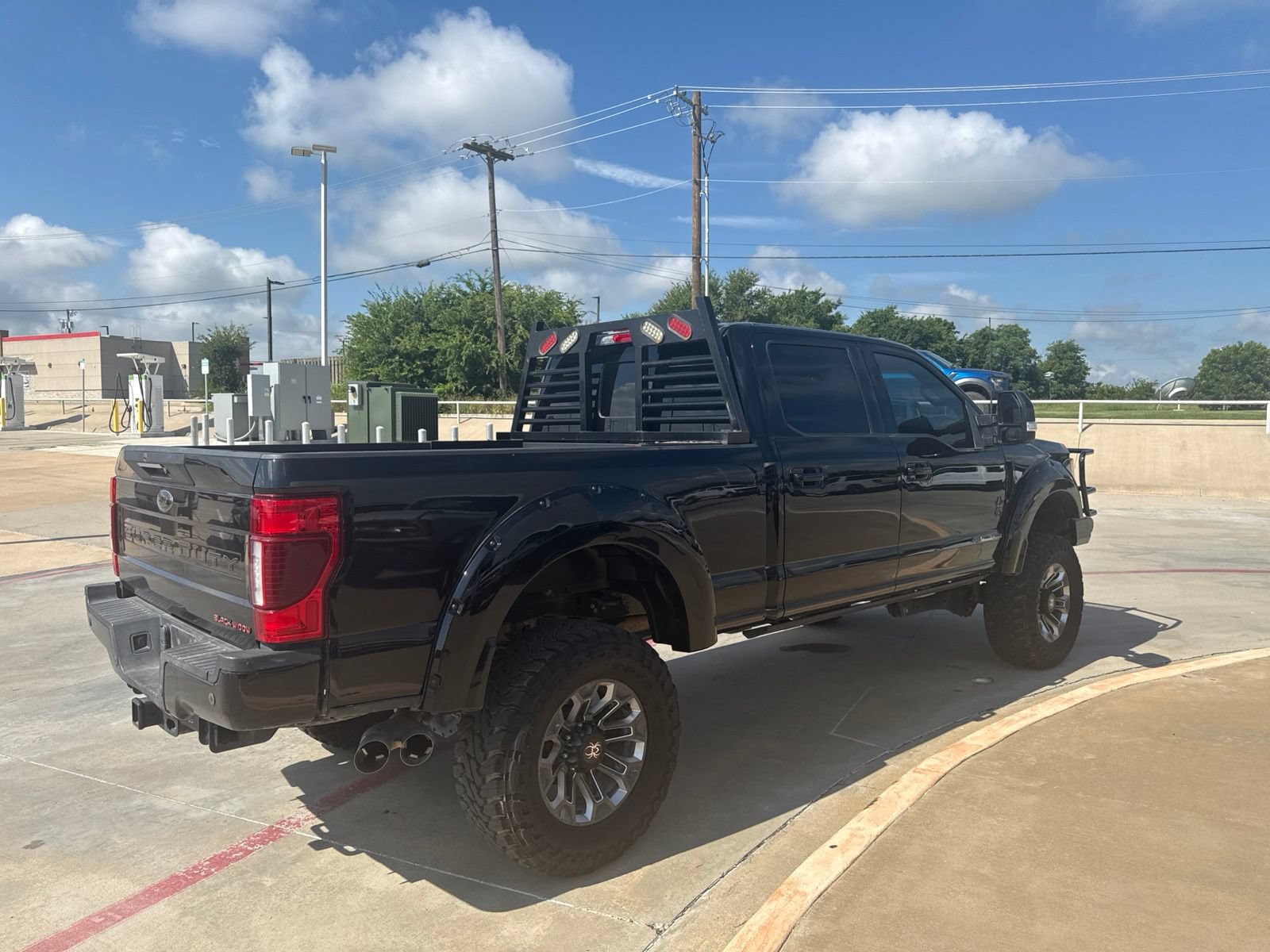 Used 2022 Ford F250 Lariat w/ Black Appearance Package AWD/4WD image 5