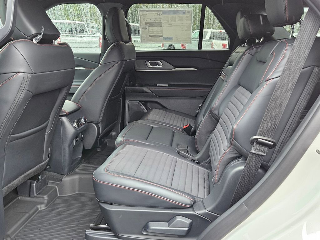 New 2026 Ford Explorer ST-Line w/ Premium Package image 6