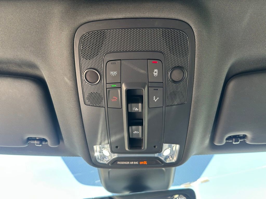 Certified 2025 Audi Q3 2.0T Premium w/ Convenience Package image 23