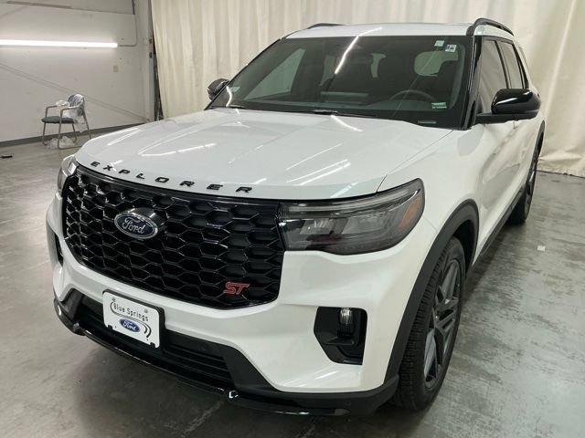 Used 2025 Ford Explorer ST w/ Sun And Sound Package AWD/4WD image 8
