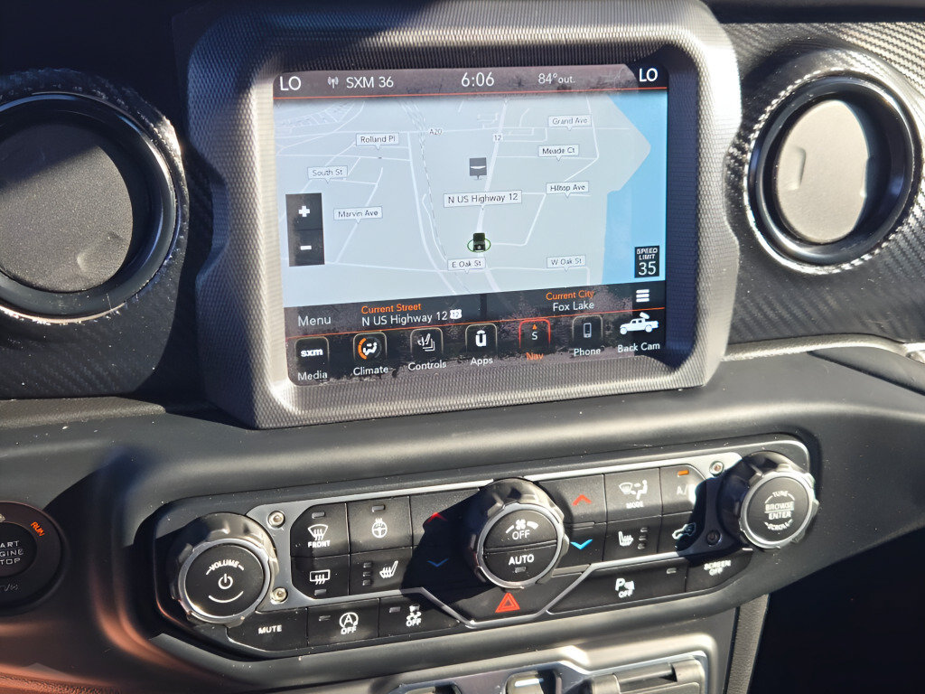Certified 2020 Jeep Gladiator Overland AWD/4WD image 26