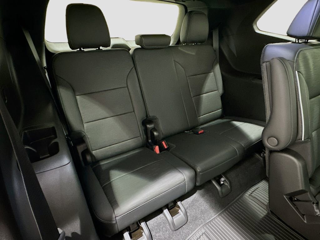 New 2026 Buick Enclave Sport Touring w/ LPO, All-Weather Package FWD image 30