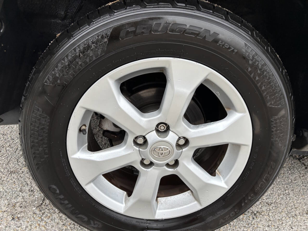 Used 2010 Toyota RAV4 Limited image 6