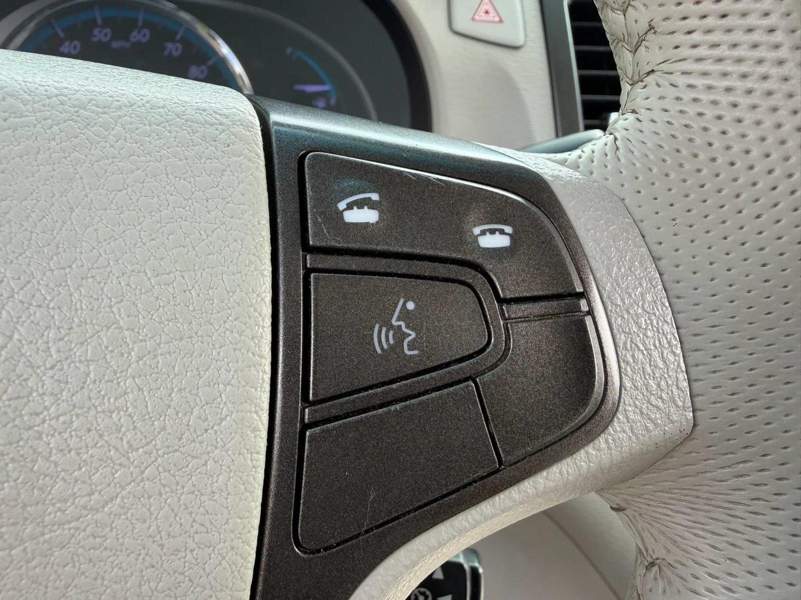 Used 2013 Toyota Sienna XLE FWD image 23