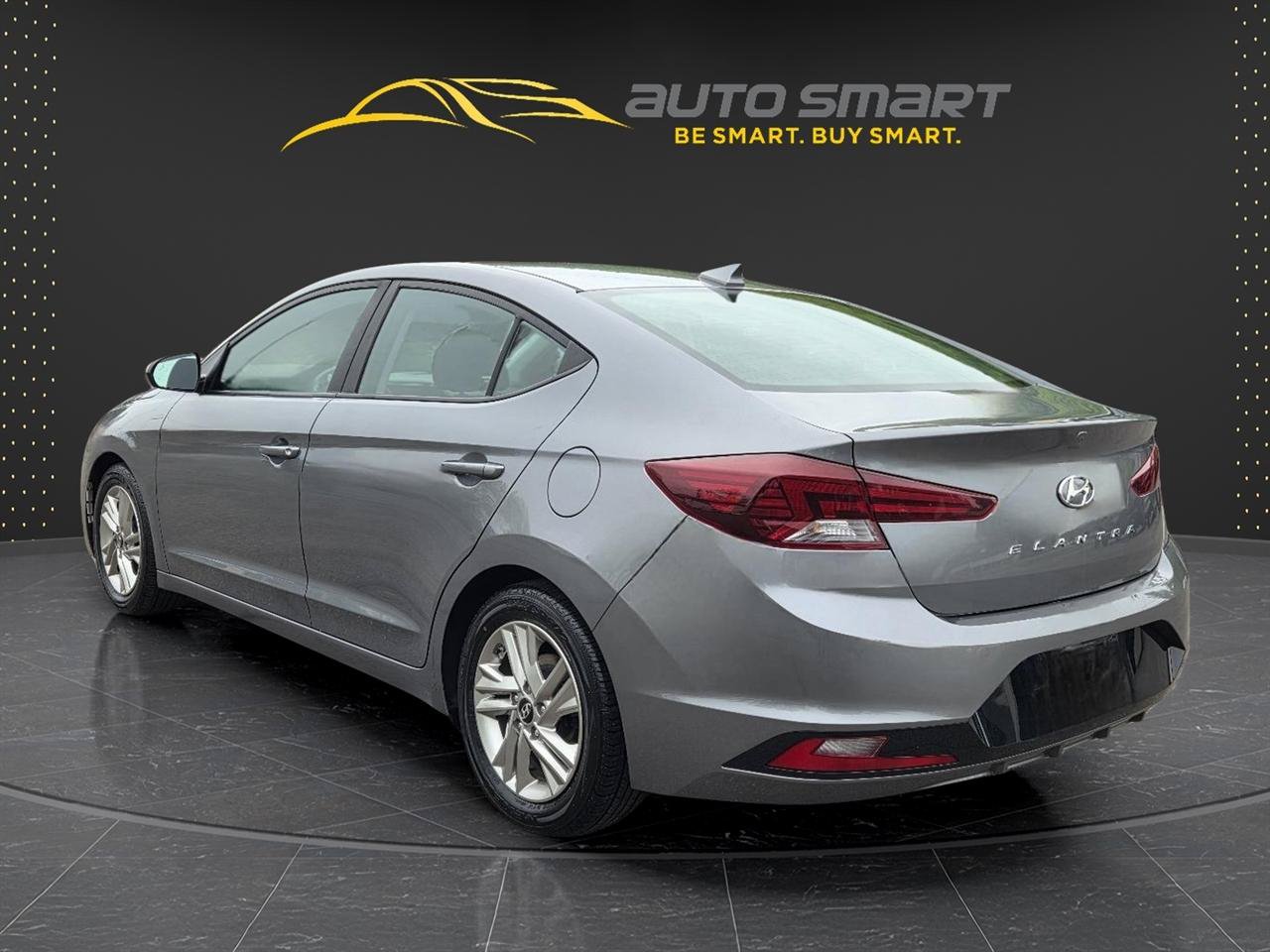 Used 2019 Hyundai Elantra SEL w/ Cargo Package FWD image 3
