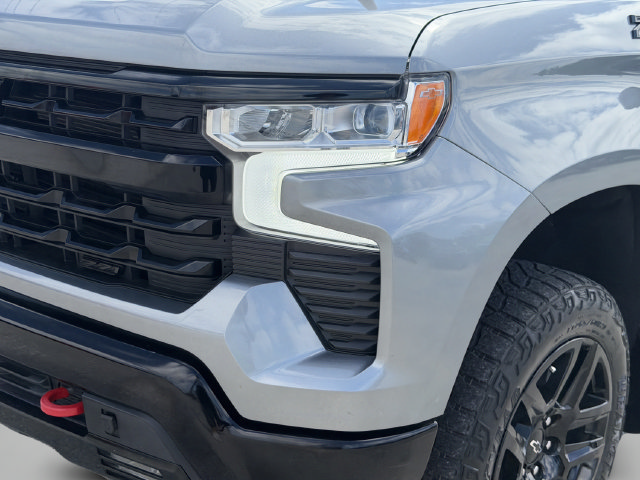 Used 2023 Chevrolet Silverado 1500 LT Trail Boss w/ LT Trail Boss Premium Package AWD/4WD image 13