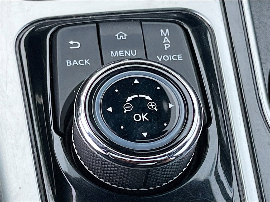 Used 2022 Nissan Maxima SR w/ Sport Mat Group image 16