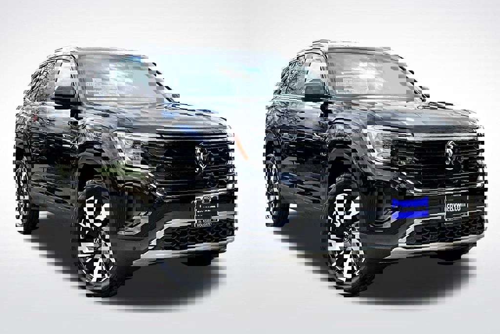 New 2025 Volkswagen Atlas Cross Sport SE image 12