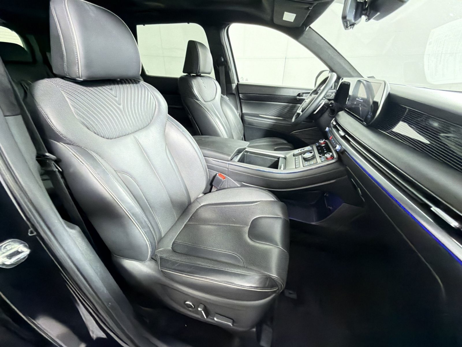 Used 2024 Hyundai Palisade Calligraphy FWD image 28