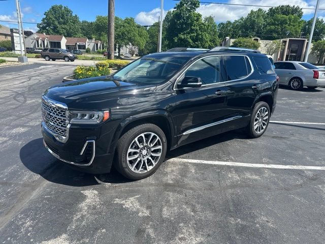 Used 2022 GMC Acadia Denali w/ Denali Ultimate Package AWD/4WD image 1