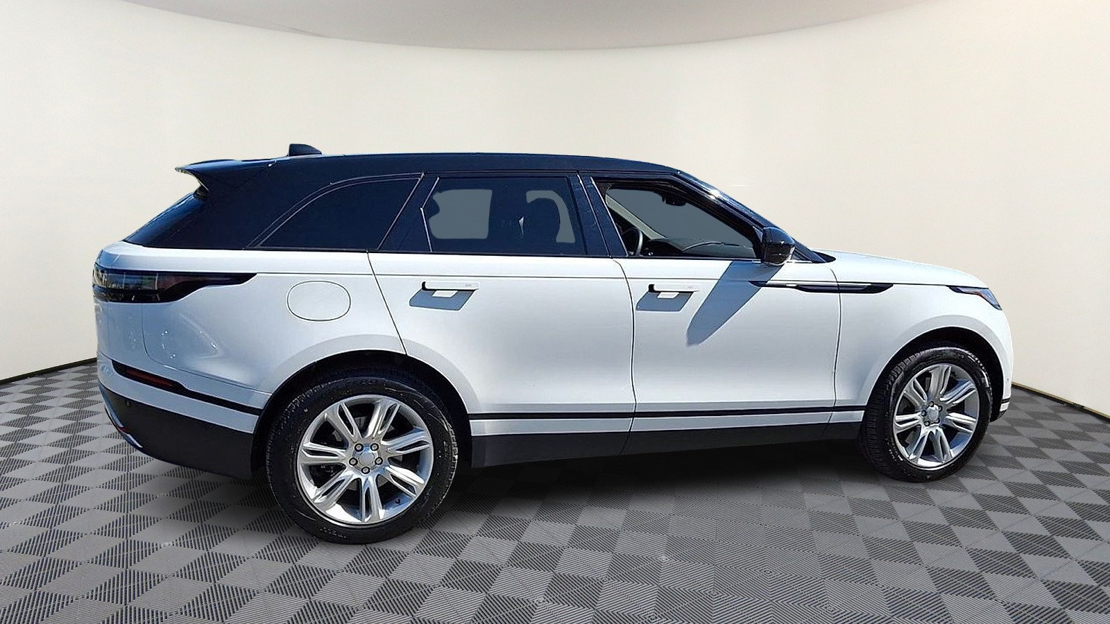 Certified 2026 Land Rover Range Rover Velar S AWD/4WD image 8