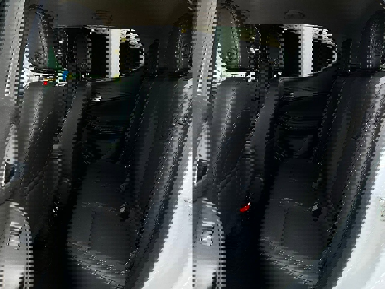 Used 2025 Buick Encore GX Preferred image 11