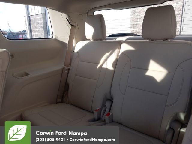 Used 2021 GMC Acadia Denali w/ Denali Ultimate Package image 26