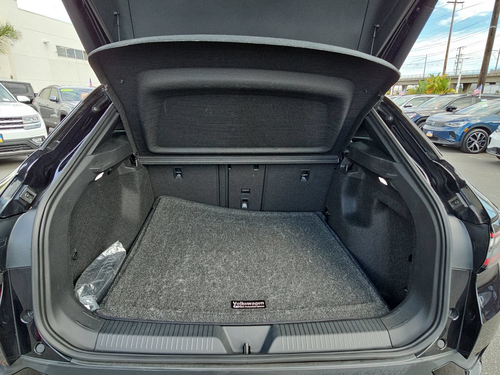 Certified 2023 Volkswagen ID.4 S RWD image 12