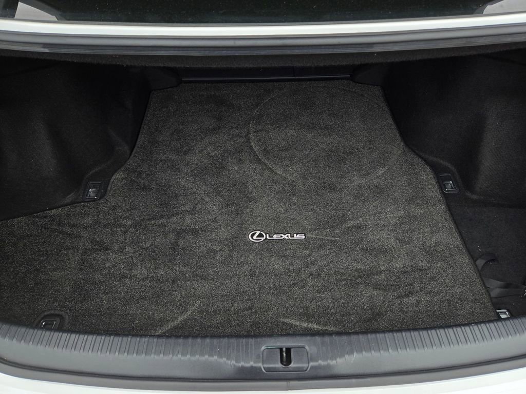 Used 2019 Lexus IS 300 F Sport w/ F Sport Package image 36