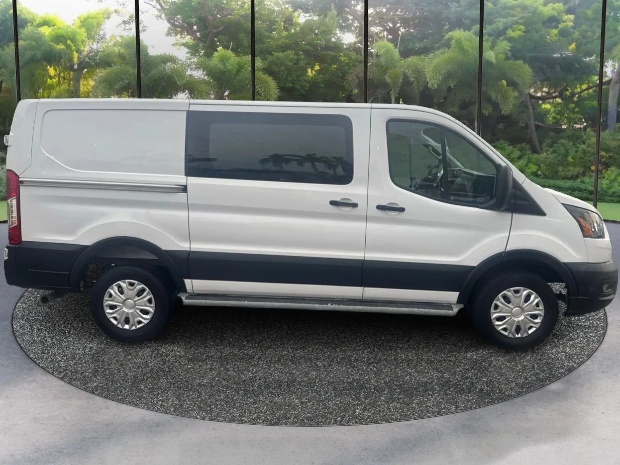 Used 2023 Ford Transit 250 Low Roof w/ Exterior Upgrade Package RWD image 4