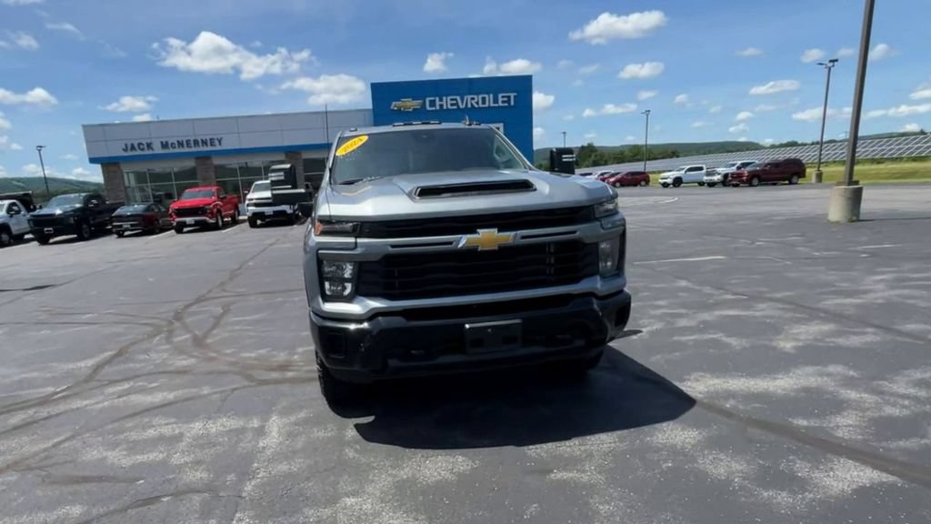 Used 2024 Chevrolet Silverado 2500 Custom w/ Custom Value Package AWD/4WD image 3
