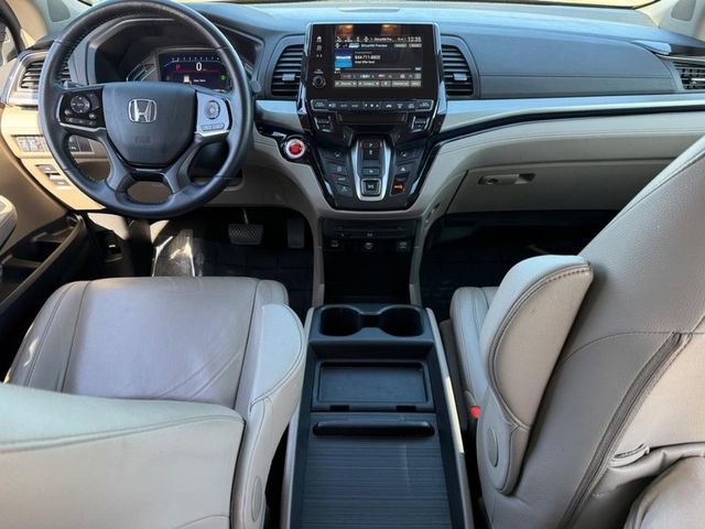 Used 2023 Honda Odyssey Touring image 11