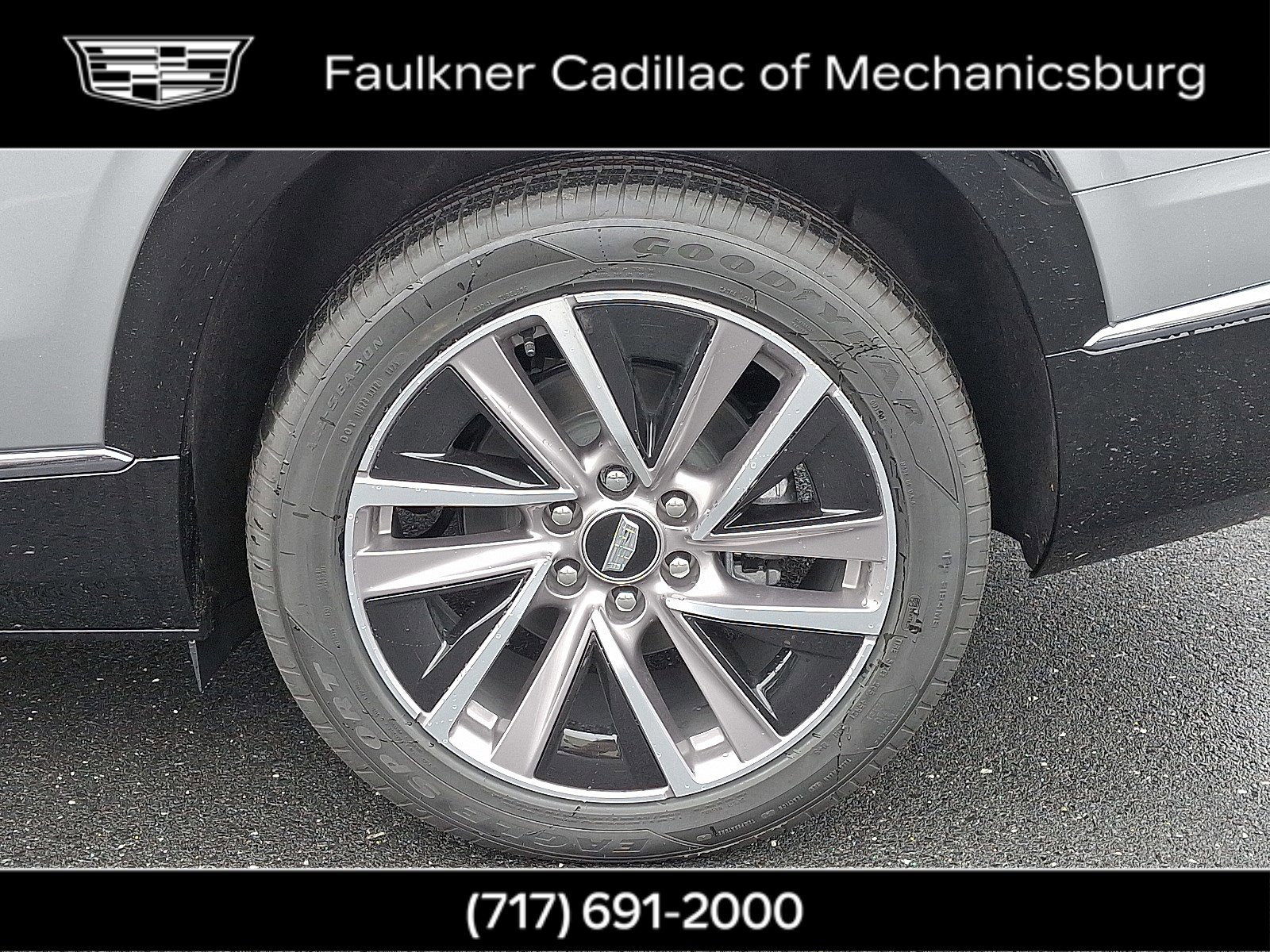 New 2026 Cadillac Vistiq Sport w/ LPO, Floor Liner Package image 13