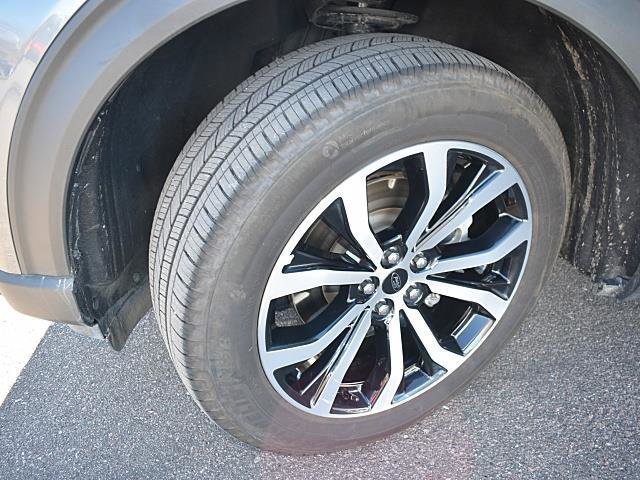 Used 2025 Ford Explorer ST-Line image 8