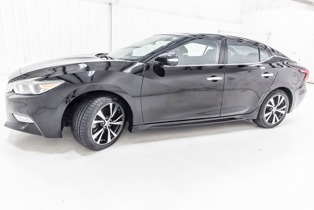 Used 2018 Nissan Maxima Platinum image 2