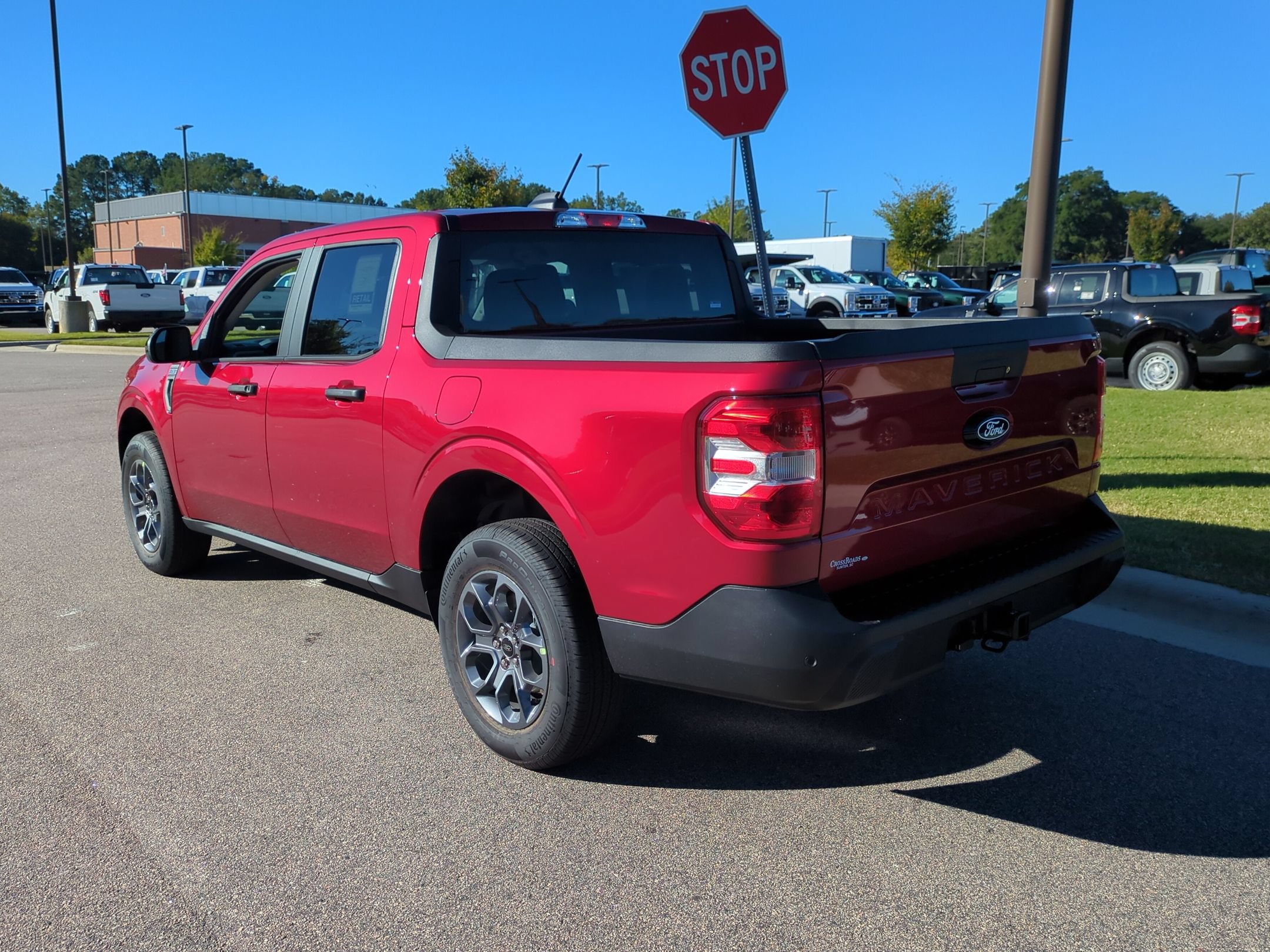 New 2026 Ford Maverick XLT w/ XLT Luxury Package FWD image 5