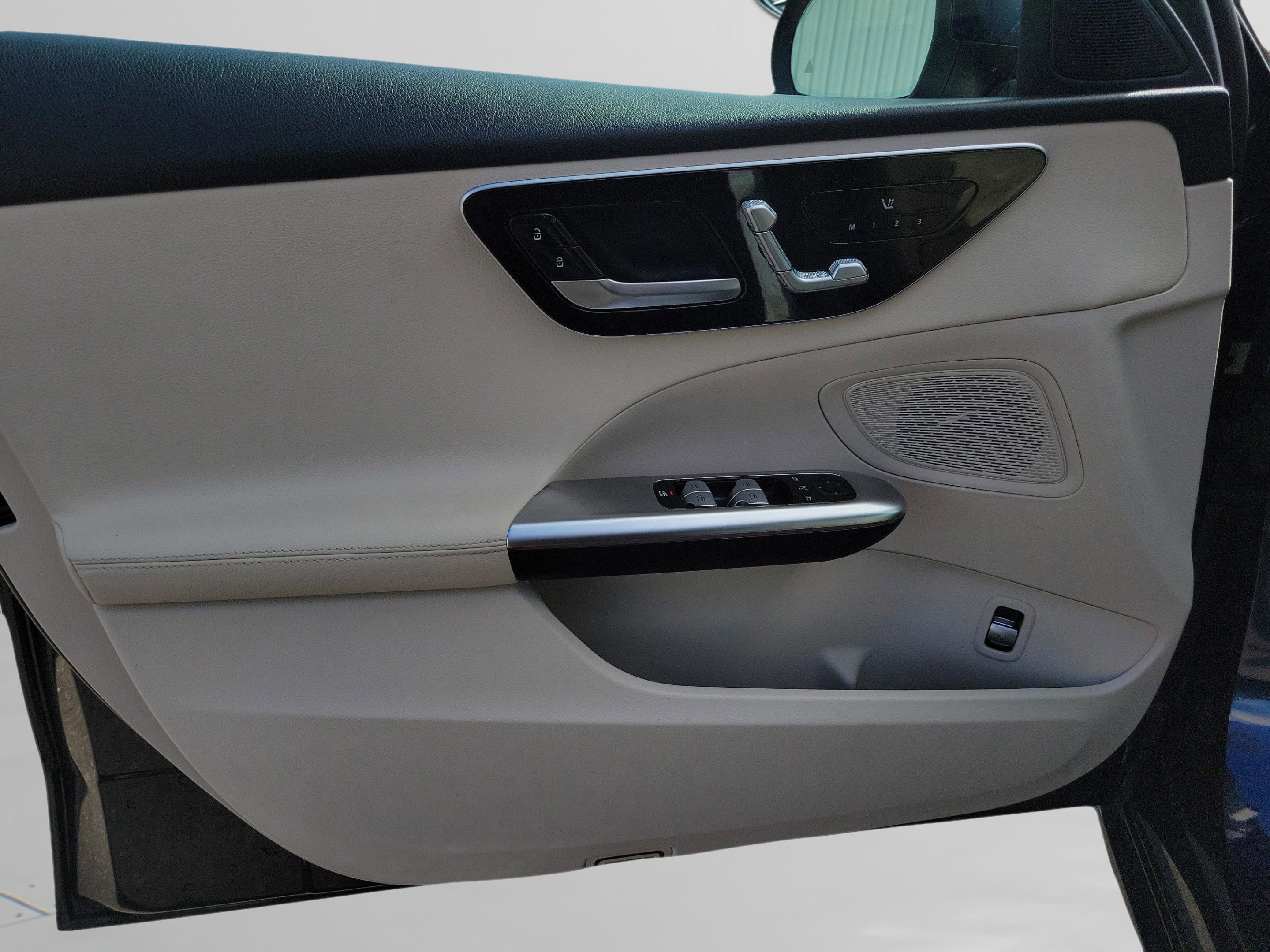 Certified 2023 Mercedes-Benz C 300 Sedan w/ Exclusive Trim Package image 28