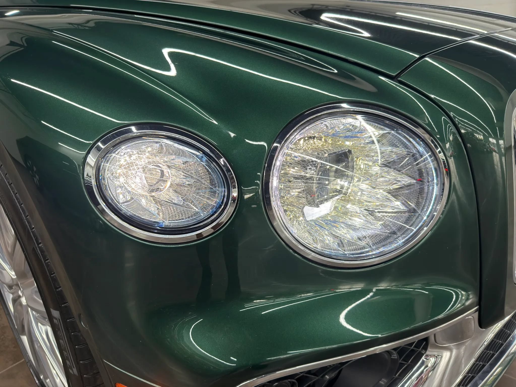 Used 2022 Bentley Flying Spur V8 AWD/4WD image 58