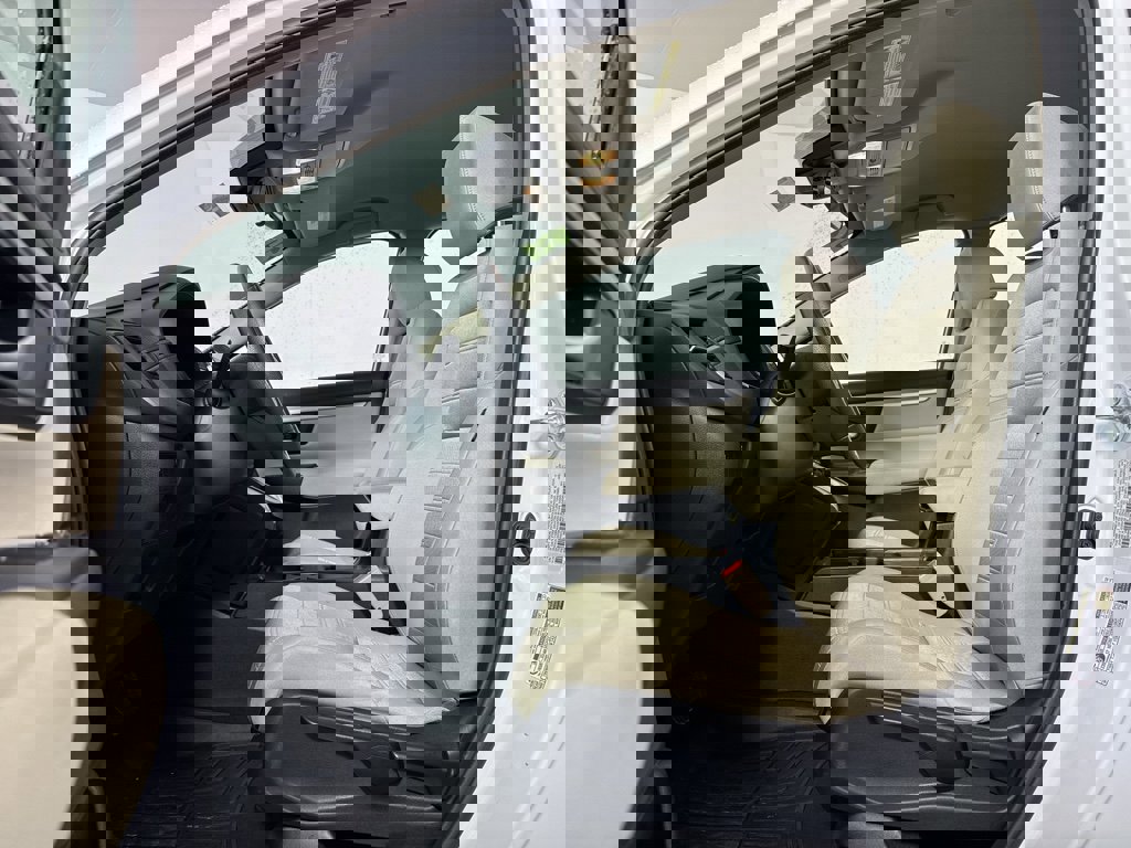 Used 2022 Honda CR-V LX image 4