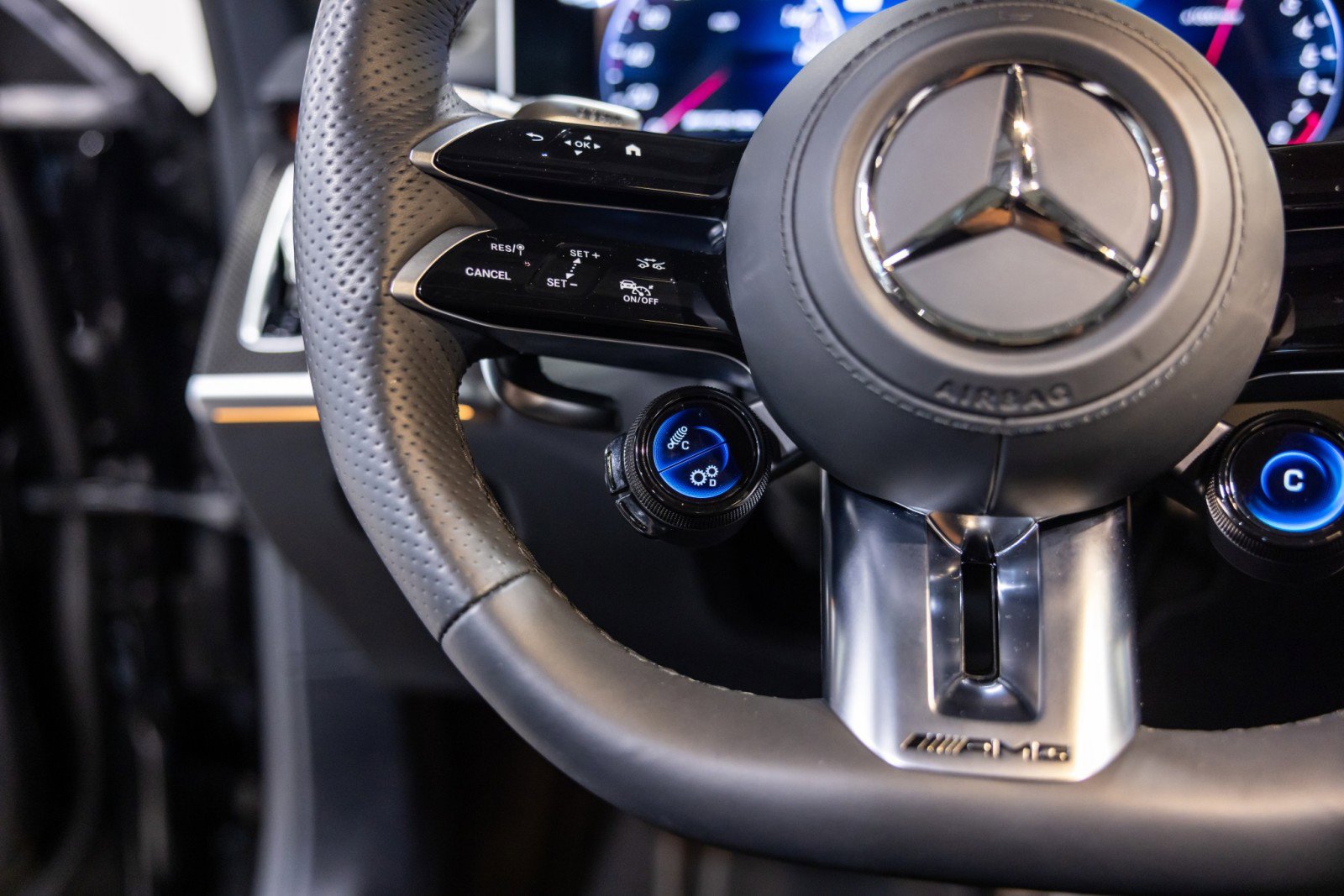 Used 2024 Mercedes-Benz S 63 AMG S w/ AMG Night Package image 45