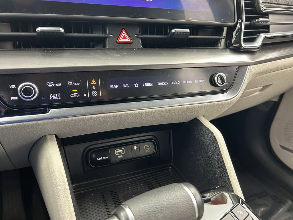 Used 2024 Kia Sportage EX image 22
