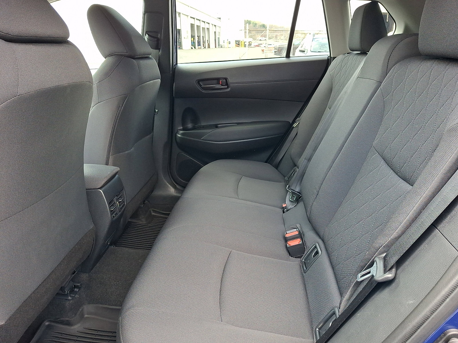 Used 2023 Toyota Corolla Cross LE image 10