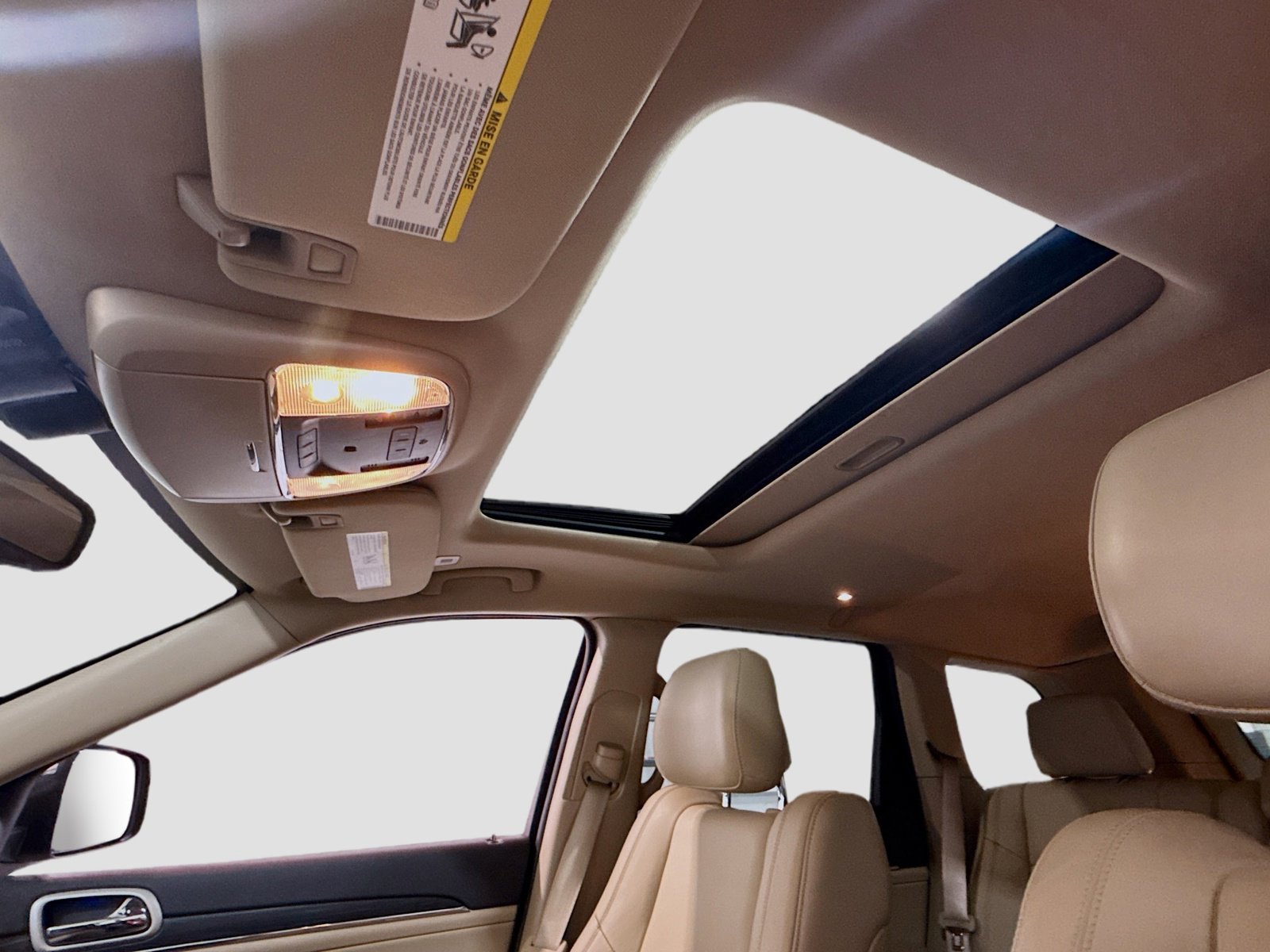 Used 2020 Jeep Grand Cherokee Limited image 15