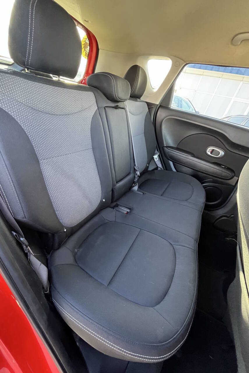 Used 2018 Kia Soul + FWD image 14